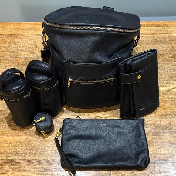 Fawn Design Black Diaper Bag Set with Accessories - Picture 1 of 16